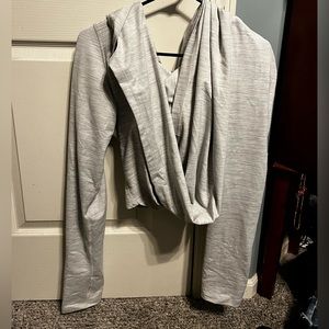 ZYIA Cream Yoga Shawl